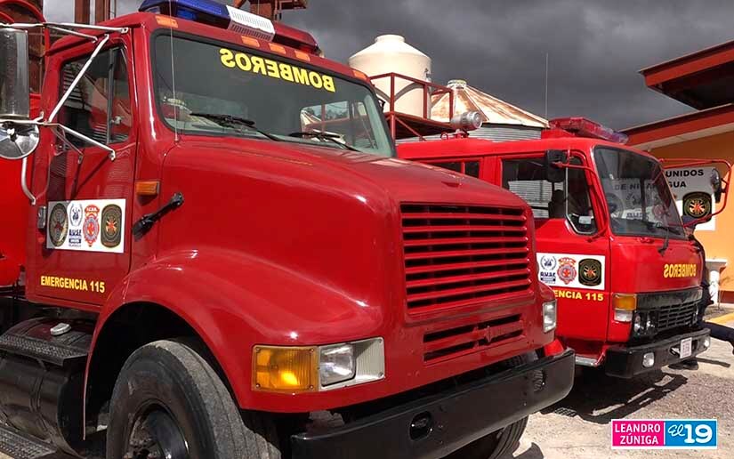 BOMBEROS